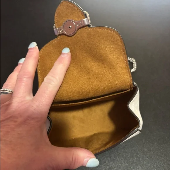 Coach White Leather Crossbody  card mini wallet with Chain Strap - Picture 7 of 8